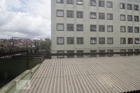 Vista do quarto 1 de apartamento para alugar com 2 quartos, 59m² em Jardim Saporito, Taboão da Serra