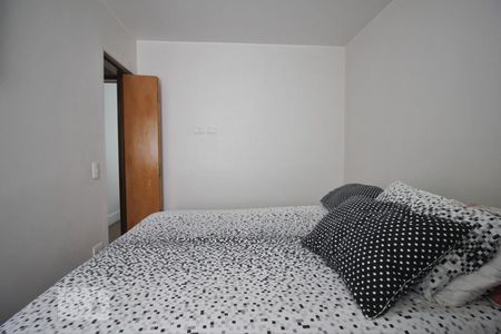 Quarto 1 de apartamento para alugar com 2 quartos, 59m² em Jardim Saporito, Taboão da Serra
