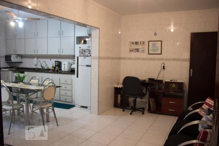 Casa à venda com 250m², 4 quartos e 3 vagasCozinha