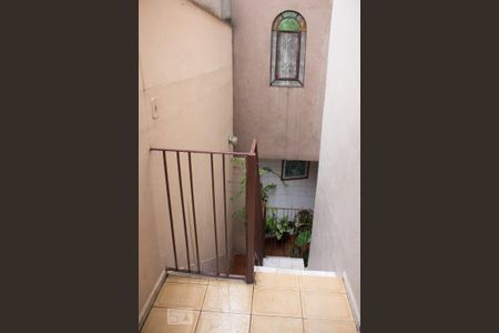 Casa à venda com 250m², 4 quartos e 3 vagasEscadas