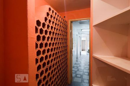 Casa à venda com 300m², 5 quartos e 5 vagasAdega