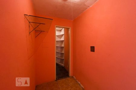 Casa à venda com 300m², 5 quartos e 5 vagasCorredor