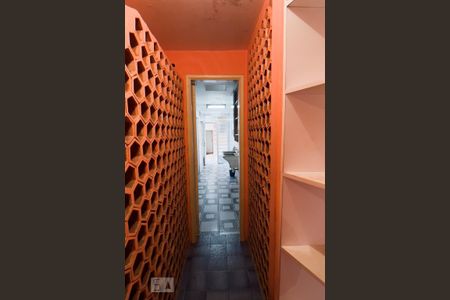 Casa à venda com 300m², 5 quartos e 5 vagasAdega