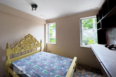 Casa à venda com 300m², 5 quartos e 5 vagasQuarto