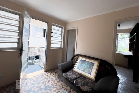 Casa à venda com 300m², 5 quartos e 5 vagasSala Íntima