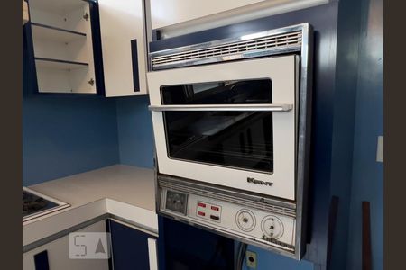 Casa à venda com 300m², 5 quartos e 5 vagasCozinha