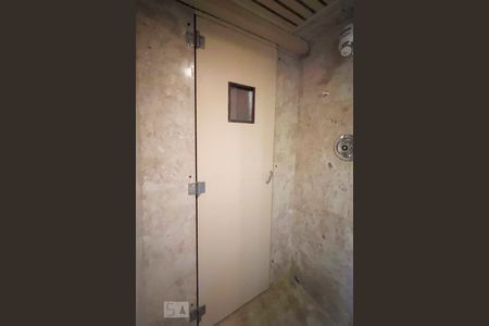 Casa à venda com 300m², 5 quartos e 5 vagasBanheiro da Suíte 1