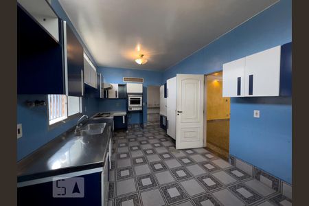 Casa à venda com 300m², 5 quartos e 5 vagasCozinha