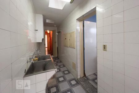 Casa à venda com 300m², 5 quartos e 5 vagasÁrea de Serviço