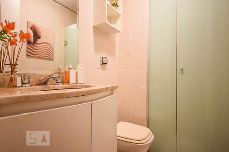 Banheiro de apartamento à venda com 3 quartos, 128m² em Vila Andrade, São Paulo