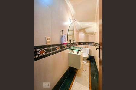 Lavabo de casa para alugar com 3 quartos, 150m² em Adalgisa, Osasco