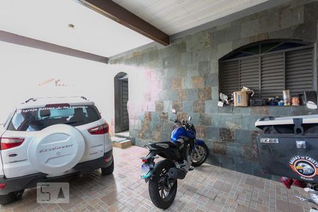 Garagem de casa à venda com 2 quartos, 400m² em Renascença, Belo Horizonte