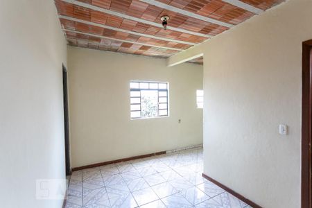 Casa à venda com 400m², 2 quartos e 2 vagasSala