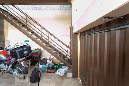 Garagem de casa à venda com 2 quartos, 400m² em Renascença, Belo Horizonte