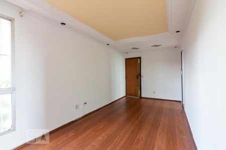 Sala de apartamento à venda com 3 quartos, 70m² em Piratininga, Osasco