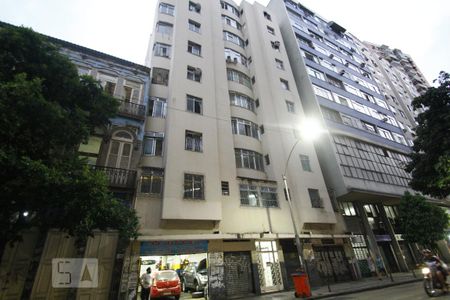 Fachada do Prédio de apartamento para alugar com 1 quarto, 40m² em Centro, Rio de Janeiro