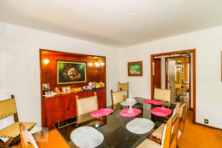 Casa à venda com 350m², 3 quartos e 5 vagasSala de jantar