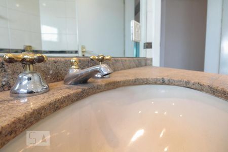 Apartamento para alugar com 180m², 3 quartos e 4 vagasBanheiro Social 