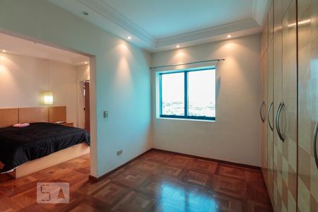 Apartamento para alugar com 180m², 3 quartos e 4 vagasSuíte 2