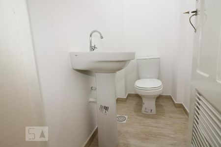 Apartamento para alugar com 94m², 3 quartos e sem vagaLavabo