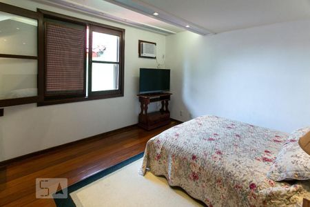 Casa de condomínio à venda com 450m², 2 quartos e 9 vagas Casa de condomínio à venda com 450m², 2 quartos e 9 vagasQuarto 2