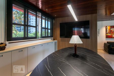 Casa de condomínio à venda com 450m², 2 quartos e 9 vagas Casa de condomínio à venda com 450m², 2 quartos e 9 vagasEscritório - Mezanino