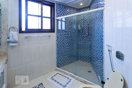 Casa de condomínio à venda com 450m², 2 quartos e 9 vagas Casa de condomínio à venda com 450m², 2 quartos e 9 vagasBanheiro do corredor