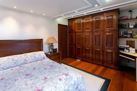 Casa de condomínio à venda com 450m², 2 quartos e 9 vagas Casa de condomínio à venda com 450m², 2 quartos e 9 vagasQuarto 2