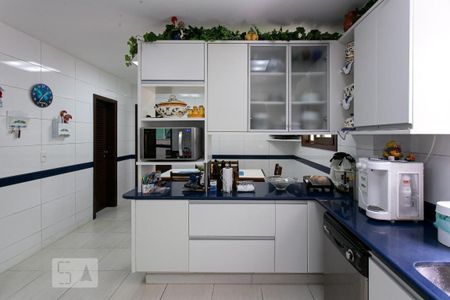 Casa de condomínio à venda com 450m², 2 quartos e 9 vagas Casa de condomínio à venda com 450m², 2 quartos e 9 vagasCozinha