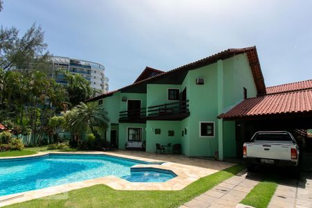 Casa de condomínio à venda com 450m², 2 quartos e 9 vagas