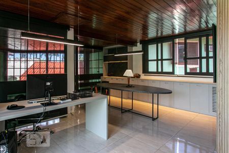 Casa de condomínio à venda com 450m², 2 quartos e 9 vagas Casa de condomínio à venda com 450m², 2 quartos e 9 vagasEscritório - Mezanino