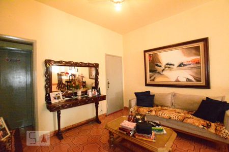 Sala de apartamento para alugar com 2 quartos, 68m² em Olaria, Rio de Janeiro