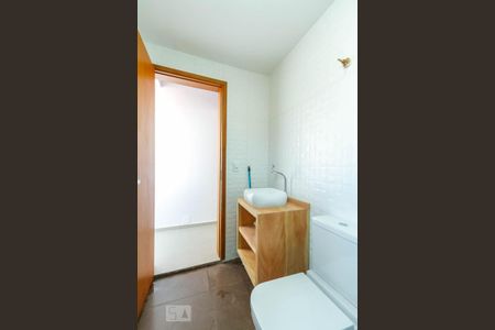 Casa à venda com 135m², 3 quartos e 2 vagasBanheiro 1