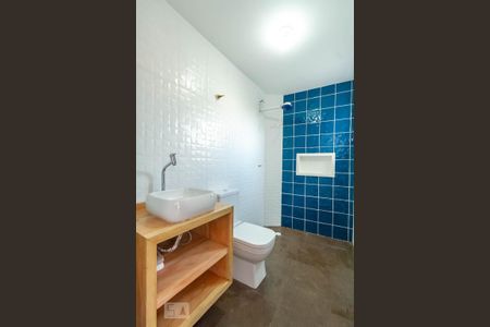 Casa à venda com 135m², 3 quartos e 2 vagasBanheiro 1