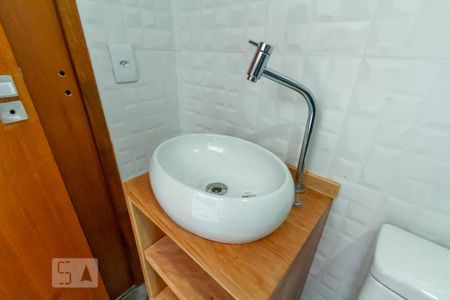 Casa à venda com 135m², 3 quartos e 2 vagasBanheiro