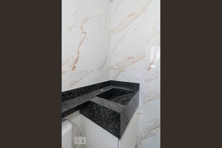 Apartamento à venda com 42m², 2 quartos e 1 vaga Apartamento à venda com 42m², 2 quartos e 1 vagaBanheiro