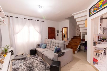 Sala de casa de condomínio para alugar com 3 quartos, 87m² em Vila Buenos Aires, São Paulo