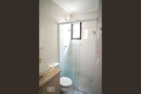 Apartamento para alugar com 68m², 2 quartos e 1 vaga Apartamento para alugar com 68m², 2 quartos e 1 vagaBanheiro