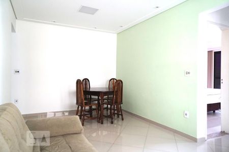 Apartamento para alugar com 68m², 2 quartos e 1 vaga Apartamento para alugar com 68m², 2 quartos e 1 vagaSala