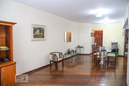 Apartamento à venda com 122m², 3 quartos e 2 vagasSala