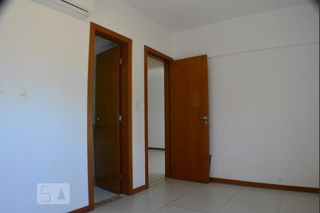 Quarto 1 com banheiro  de apartamento para alugar com 2 quartos, 72m² em Jaguaribe, Salvador