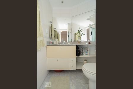 Apartamento para alugar com 64m², 1 quarto e 1 vaga Apartamento para alugar com 64m², 1 quarto e 1 vagaBanheiro da Suíte