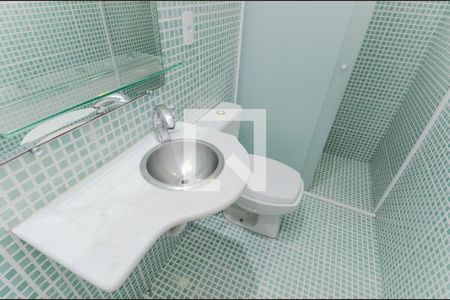Apartamento à venda com 50m², 2 quartos e 1 vaga Apartamento à venda com 50m², 2 quartos e 1 vagaBanheiro