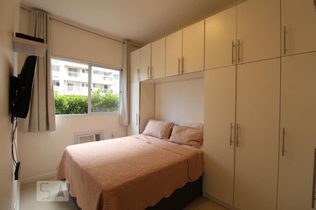 Apartamento à venda com 98m², 2 quartos e 1 vagaQuarto