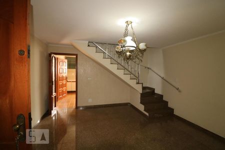 Casa para alugar com 3 quartos, 196m² em Jardim Vila Formosa, São Paulo