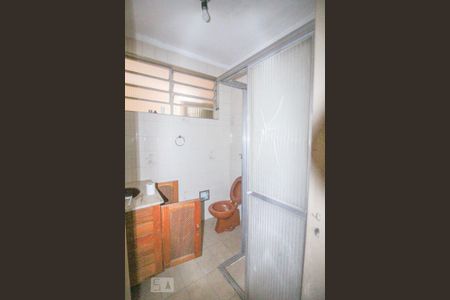 Casa à venda com 254m², 4 quartos e 5 vagas Casa à venda com 254m², 4 quartos e 5 vagasbanheiro casa 1