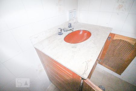 Casa à venda com 254m², 4 quartos e 5 vagas Casa à venda com 254m², 4 quartos e 5 vagasbanheiro casa 1