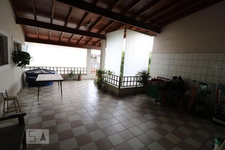 Casa à venda com 300m², 5 quartos e 4 vagasDetalhe da area de serviço