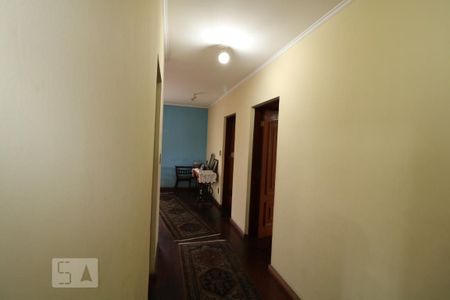 Casa à venda com 300m², 5 quartos e 4 vagasHall