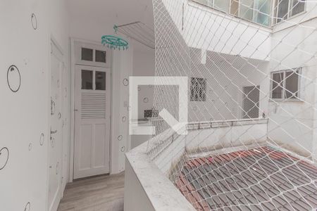 Apartamento para alugar com 132m², 3 quartos e 1 vagaÁrea de Serviço